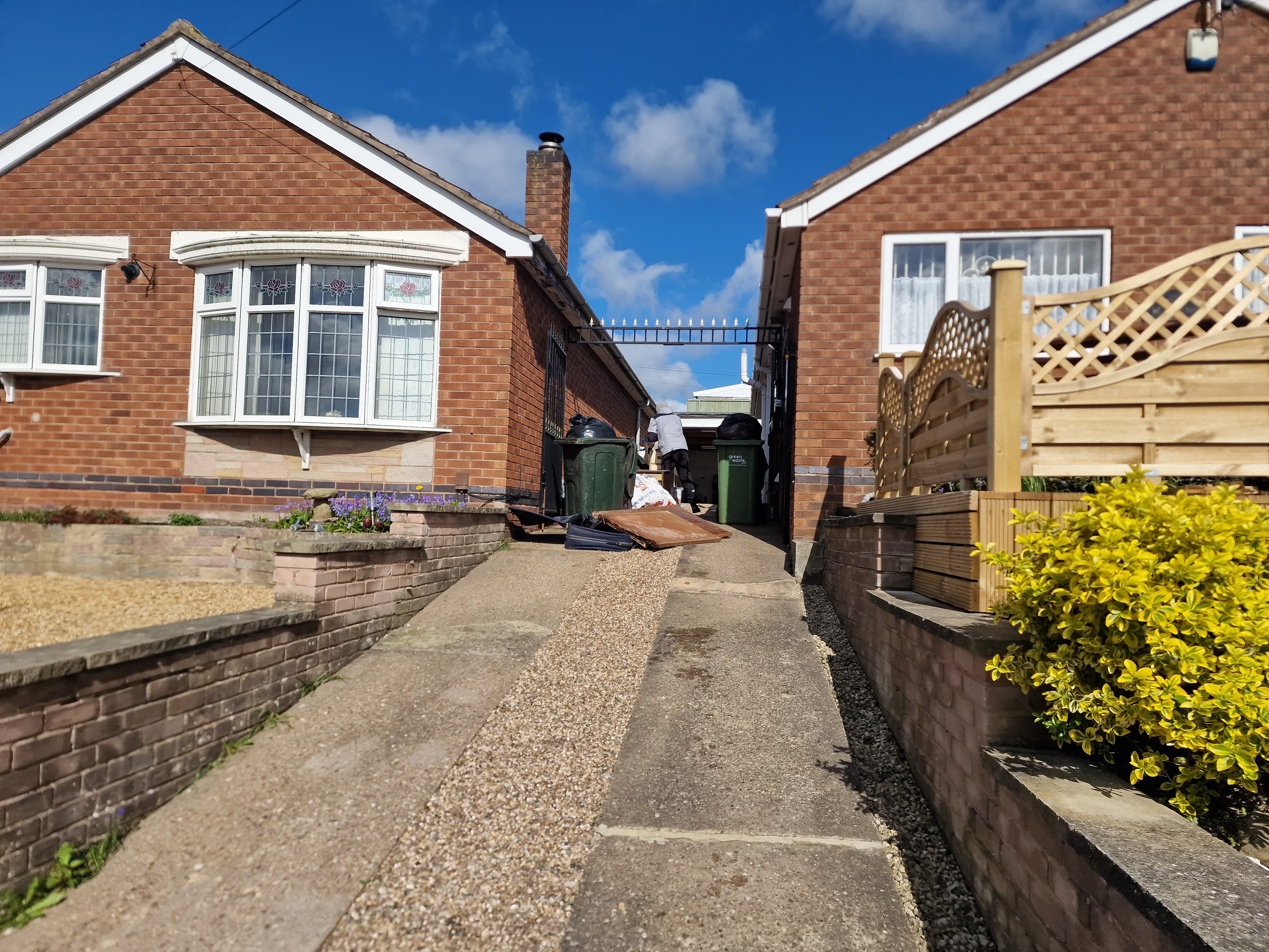 Driveway clearance Selston